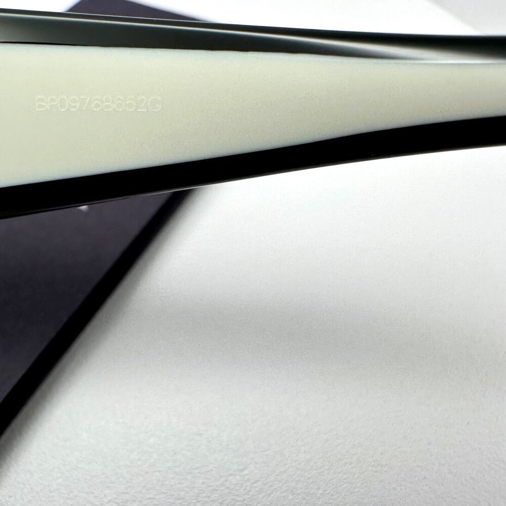New PRADA Sunglasses - Picture 11 of 16